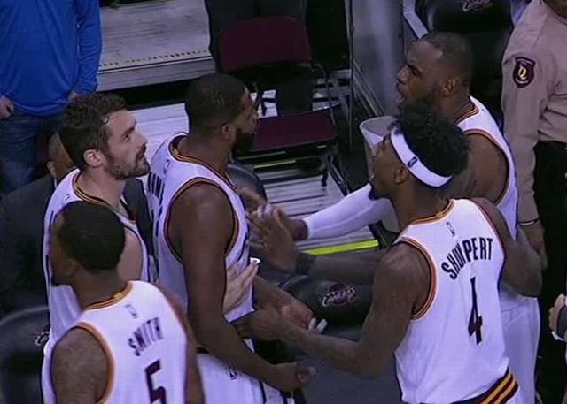 最终，富勒姆3-2击败狼队，终结联赛4轮不胜。